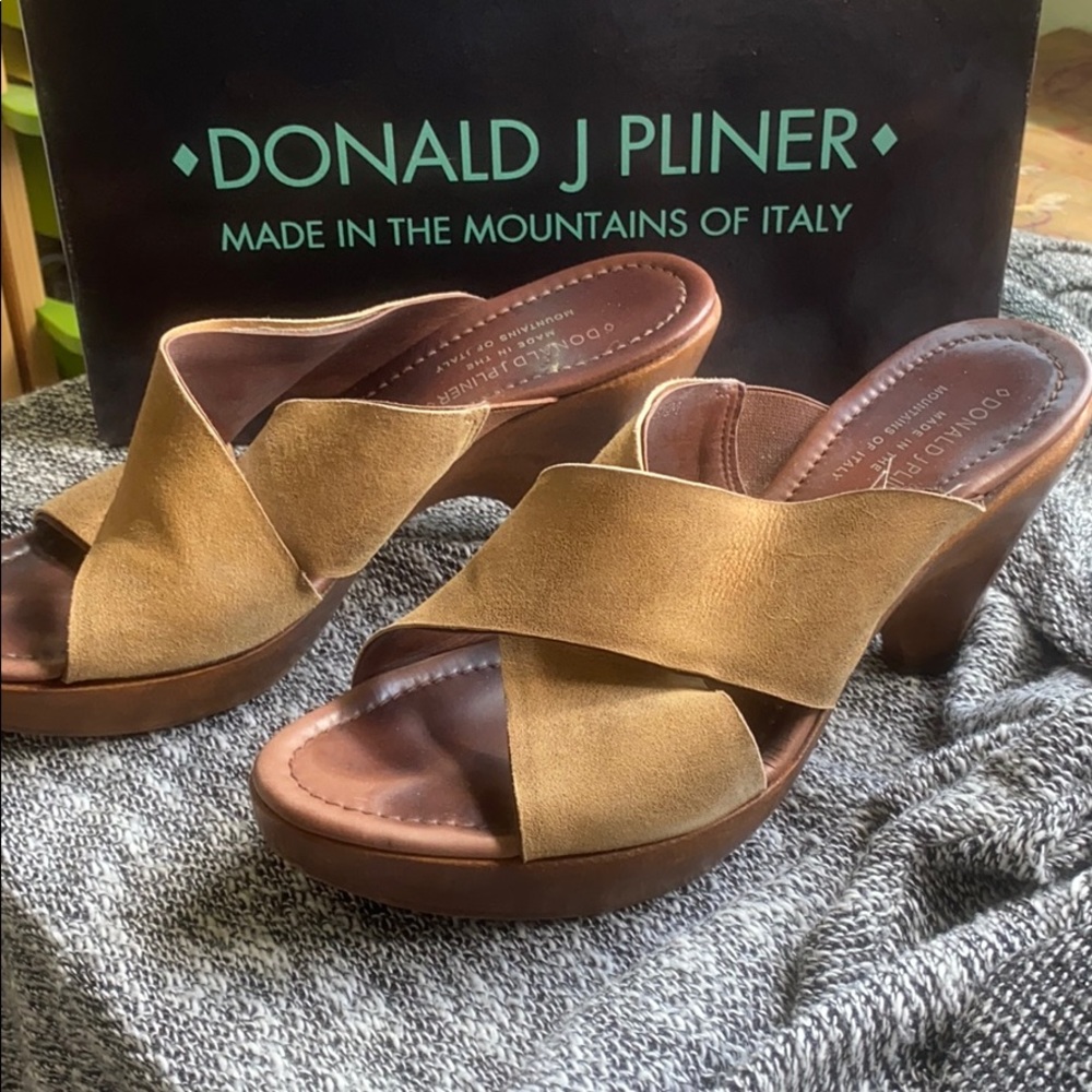 Vintage Donald J. Pliner clog/mule gold, sz. 8.5